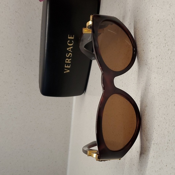 Vintage GIANNI VERSACE 90's sunglasses (mod 617/B col 900) - Picture 2 of 11